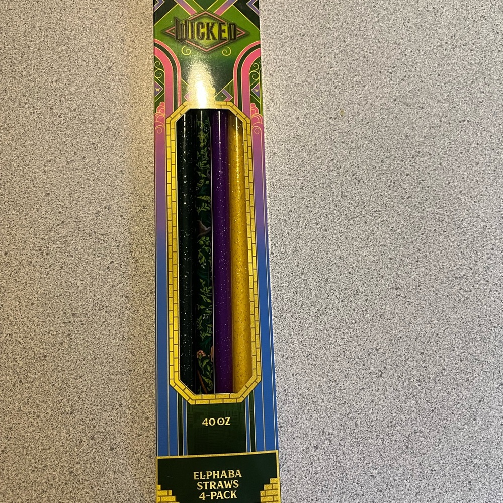 Elphaba Straws 4-Pack - Purple and Green 40 oz size